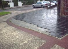 Acceso residencia ancianos