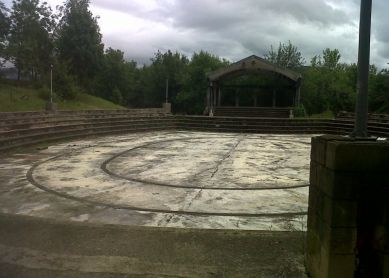 Anfiteatro abandonado