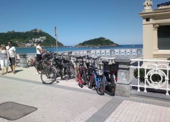 Aparca-bicis necesario