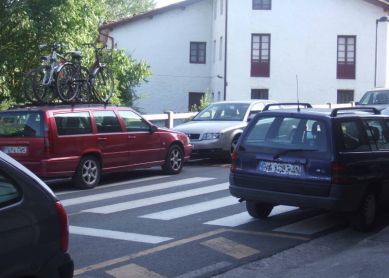 Aparcamiento libre en el polideportivo de Beasain