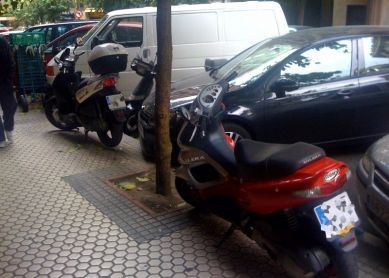 Aparcamiento privado de motos