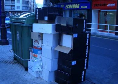 Basura en la calle Zubieta