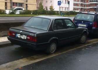 BMW abandonado