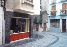 Carga y descarga en sitio indevido