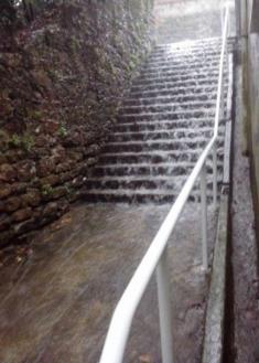 Catarata en calle donostiarra