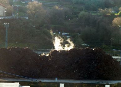 Chatarra en el puerto