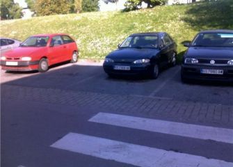 Coches abandonados desde hace más de 1 año