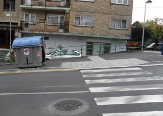 Contenedor en cuesta