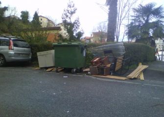 contenedor o mini escombrera