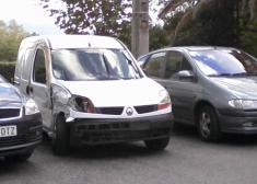 desguace.este coche lleva unos 45 dias estacionado y en esta situacion