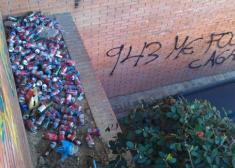 Desperdicios en edificio del Centro de Salud de Alza