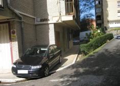 ¿Dónde está la acera?