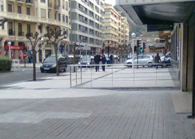 escalon y barandilla