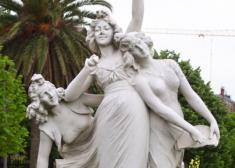 Esculturas abandonadas