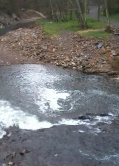 Espuma en el río Leitzaran 2ª parte