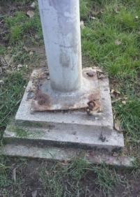 FAROLA PELIGROSA EN PARKE-ARRIA DE ALTZA