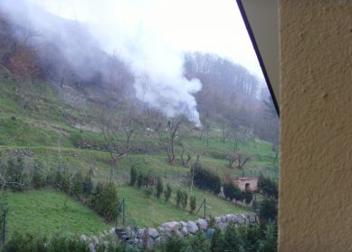 Fuego en la urbanizacion