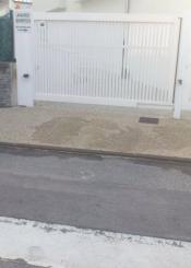 Inexistencia de vados en zona residencial de los alrededores del Oncológico