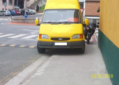 La acera no es tuya.