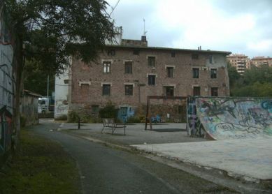 los buenos vecinos de los okupas