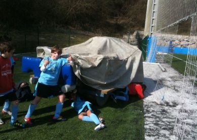 maquina peligrosa en el campo de Puio