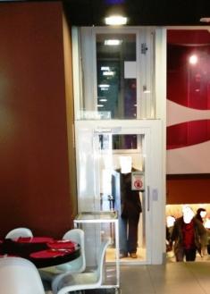 MONTACARGAS PARA PERSONAS