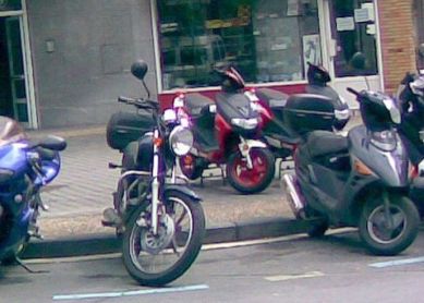 Motos por todos sitios