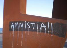 NUEVAS PINTADAS SOBRE LA OBRA DE OTEIZA