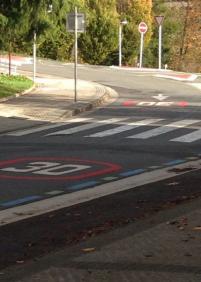 Nuevas señales de 30km/h zona Pakea NO SIRVEN PARA NADA!!!