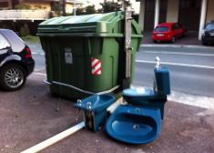 Nuevo modelo de urinario público