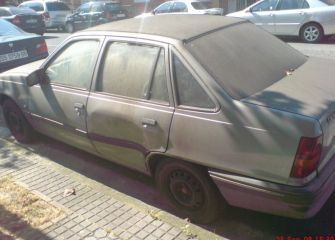 otro coche abandonado mas en roteta