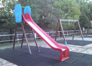 PARQUE EN CALLE DEL FRANCES