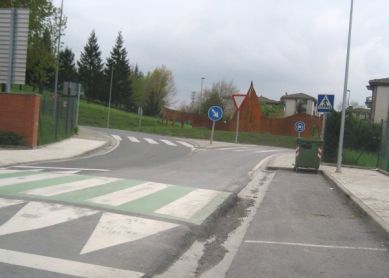 paso de peatones inacabado