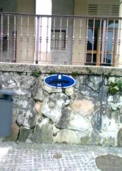 Placas de calles tachadas