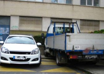 Plaza de aparcamiento de minusválido