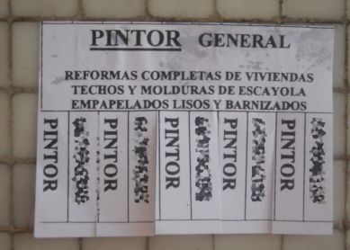 Publicidad pegada en los portales