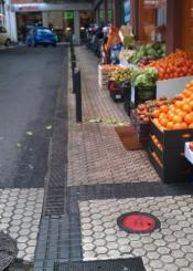 sigue la acera colapsada