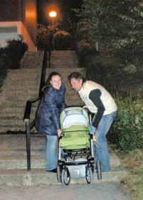 Subir las escaleras con un cochecito