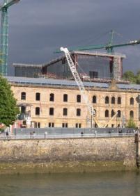 Tabacalera: Centro Cultural o negocio particular?