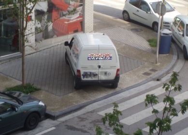 Furgoneta fuera de la ley