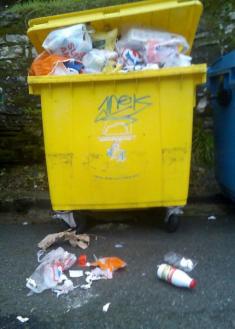 Vertedero en Morlans