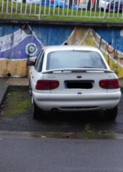 Coche aparcado muchos meses