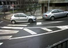 ¿Por dónde cruzamos la calle los peatones?