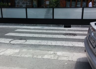 ¿Por dónde pasan los peatones?