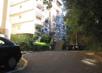 escaleras, accesibilidad, final de calle untzaene, donostia