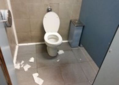 Baños de Euskotren (Estación de Amara)