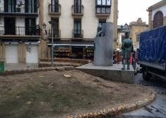 Tala de árboles en Plaza Sarriegui