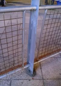 Barandilla peligrosa de Alderdi Eder