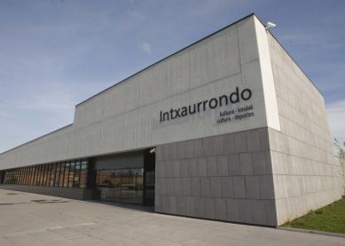 Ampliar horario de la biblioteca de Intxaurrondo