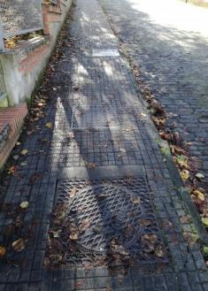 Mutriku, cuesta ikastola e instituto muy peilgrosa para el peatón